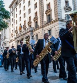PROCESION EXTRAORDINARIA DE 25 ANIVERSARIO  FUNDACIONAL DE LA HERMANDAD  Y LA COFRADÍA DE NAZARENOS   (ZARAGOZA)