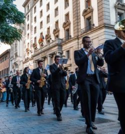 PROCESION EXTRAORDINARIA DE 25 ANIVERSARIO  FUNDACIONAL DE LA HERMANDAD  Y LA COFRADÍA DE NAZARENOS   (ZARAGOZA)