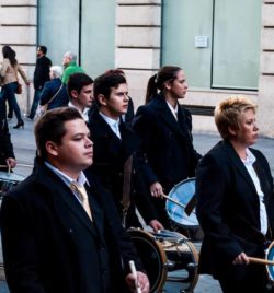 PROCESION EXTRAORDINARIA DE 25 ANIVERSARIO  FUNDACIONAL DE LA HERMANDAD  Y LA COFRADÍA DE NAZARENOS   (ZARAGOZA)
