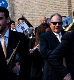 PROCESION EXTRAORDINARIA DE 25 ANIVERSARIO  FUNDACIONAL DE LA HERMANDAD  Y LA COFRADÍA DE NAZARENOS   (ZARAGOZA)