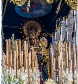 PROCESION EXTRAORDINARIA DE 25 ANIVERSARIO  FUNDACIONAL DE LA HERMANDAD  Y LA COFRADÍA DE NAZARENOS   (ZARAGOZA)