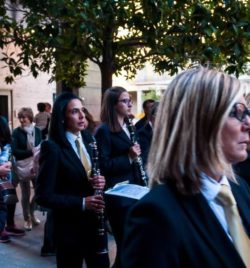 PROCESION EXTRAORDINARIA DE 25 ANIVERSARIO  FUNDACIONAL DE LA HERMANDAD  Y LA COFRADÍA DE NAZARENOS   (ZARAGOZA)