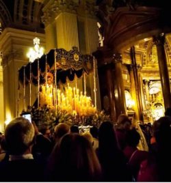 PROCESION EXTRAORDINARIA DE 25 ANIVERSARIO  FUNDACIONAL DE LA HERMANDAD  Y LA COFRADÍA DE NAZARENOS   (ZARAGOZA)
