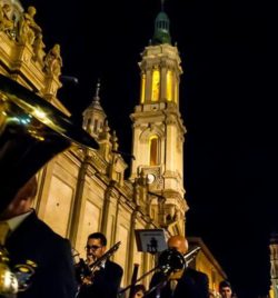 PROCESION EXTRAORDINARIA DE 25 ANIVERSARIO  FUNDACIONAL DE LA HERMANDAD  Y LA COFRADÍA DE NAZARENOS   (ZARAGOZA)