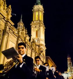 PROCESION EXTRAORDINARIA DE 25 ANIVERSARIO  FUNDACIONAL DE LA HERMANDAD  Y LA COFRADÍA DE NAZARENOS   (ZARAGOZA)