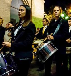 PROCESION EXTRAORDINARIA DE 25 ANIVERSARIO  FUNDACIONAL DE LA HERMANDAD  Y LA COFRADÍA DE NAZARENOS   (ZARAGOZA)