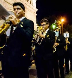 PROCESION EXTRAORDINARIA DE 25 ANIVERSARIO  FUNDACIONAL DE LA HERMANDAD  Y LA COFRADÍA DE NAZARENOS   (ZARAGOZA)