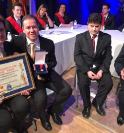 ENTREGA DE LA MEDALLA DE ORO DE LA VILLA DE EJEA
