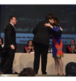 ENTREGA DE LA MEDALLA DE ORO DE LA VILLA DE EJEA