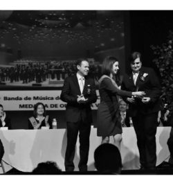 ENTREGA DE LA MEDALLA DE ORO DE LA VILLA DE EJEA