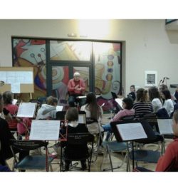 ENSAYO CON EL MAESTRO COMPOSITOR Y DIRECTOR ABEL MORENO