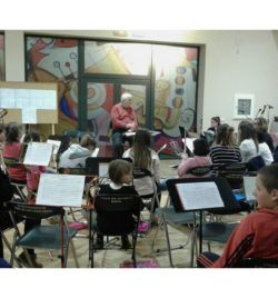 ENSAYO CON EL MAESTRO COMPOSITOR Y DIRECTOR ABEL MORENO