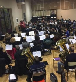 ENSAYO CON EL MAESTRO COMPOSITOR Y DIRECTOR ABEL MORENO