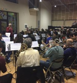 ENSAYO CON EL MAESTRO COMPOSITOR Y DIRECTOR ABEL MORENO