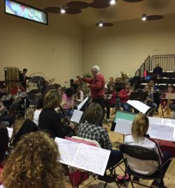 ENSAYO CON EL MAESTRO COMPOSITOR Y DIRECTOR ABEL MORENO
