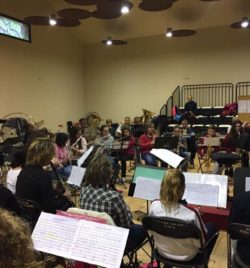 ENSAYO CON EL MAESTRO COMPOSITOR Y DIRECTOR ABEL MORENO