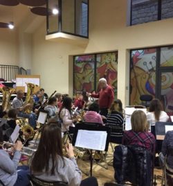 ENSAYO CON EL MAESTRO COMPOSITOR Y DIRECTOR ABEL MORENO