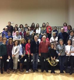 ENSAYO CON EL MAESTRO COMPOSITOR Y DIRECTOR ABEL MORENO