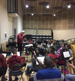 ENSAYO CON EL MAESTRO COMPOSITOR Y DIRECTOR ABEL MORENO