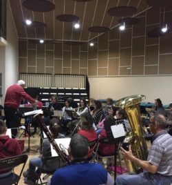 ENSAYO CON EL MAESTRO COMPOSITOR Y DIRECTOR ABEL MORENO