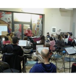 ENSAYO CON EL MAESTRO COMPOSITOR Y DIRECTOR ABEL MORENO