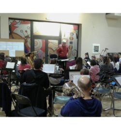 ENSAYO CON EL MAESTRO COMPOSITOR Y DIRECTOR ABEL MORENO