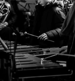 banda municipal de Ejea, musicos, concierto navidad 2020, Ejea de los Caballeros, homenaje a Nino Bravo